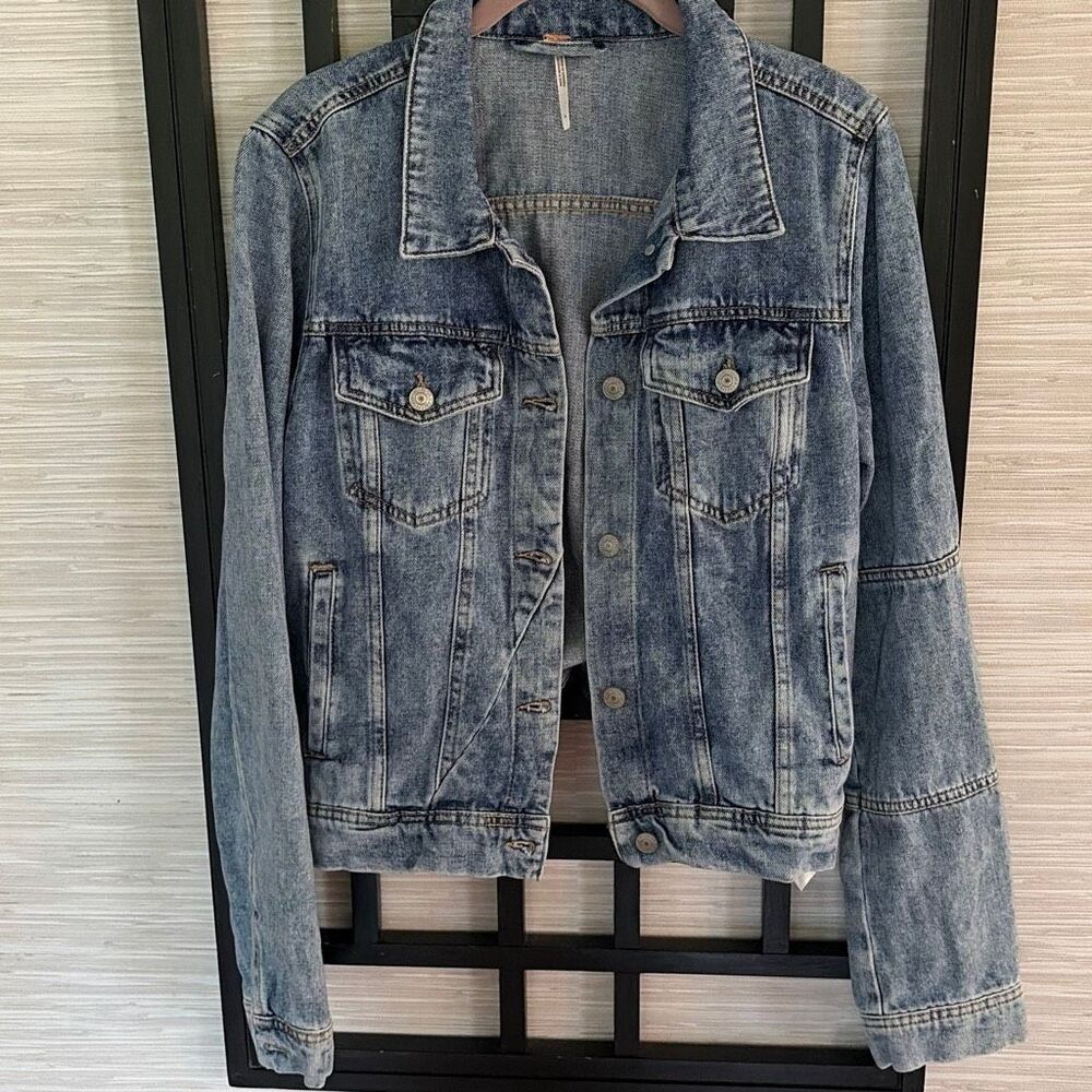 Free people jean jacket size L